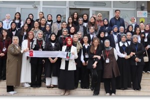 Emine Ahmet Yeni Kız Anadolu İmam Hatip Lisesi’nde Hukuk Sempozyumu